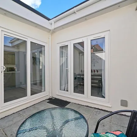 Spacious Modern Retreat - Near Temple Meads Bristol Exterior photo