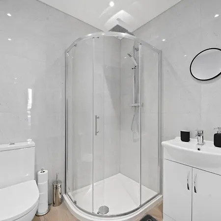 Spacious Modern Retreat - Near Temple Meads Bristol Exterior photo