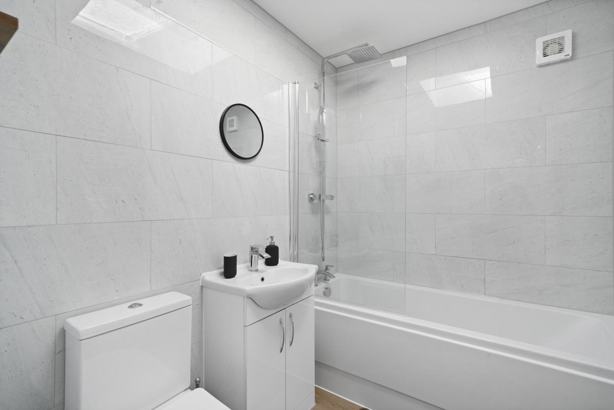 Spacious Modern Retreat - Near Temple Meads * Bristol