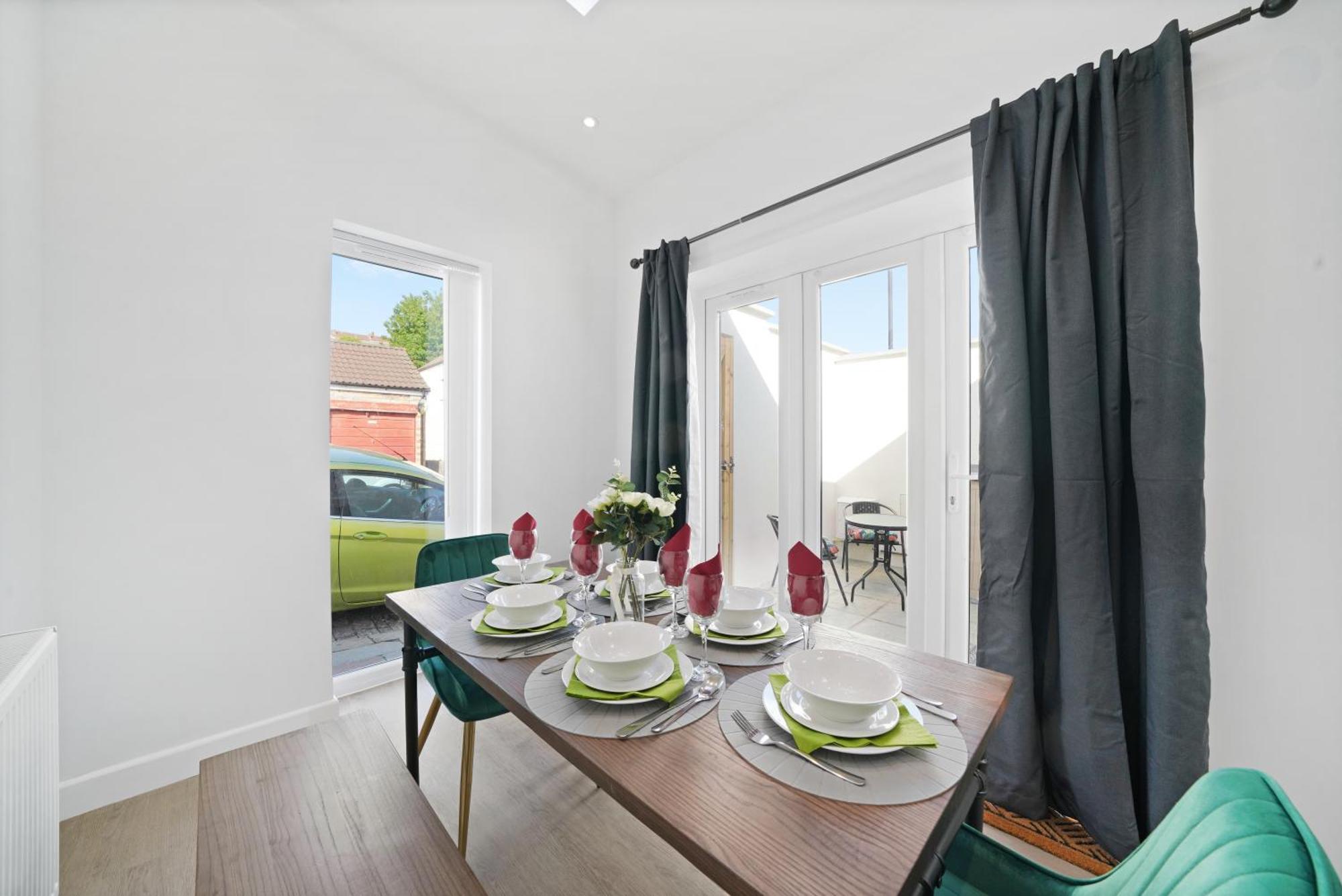 Spacious Modern Retreat - Near Temple Meads *