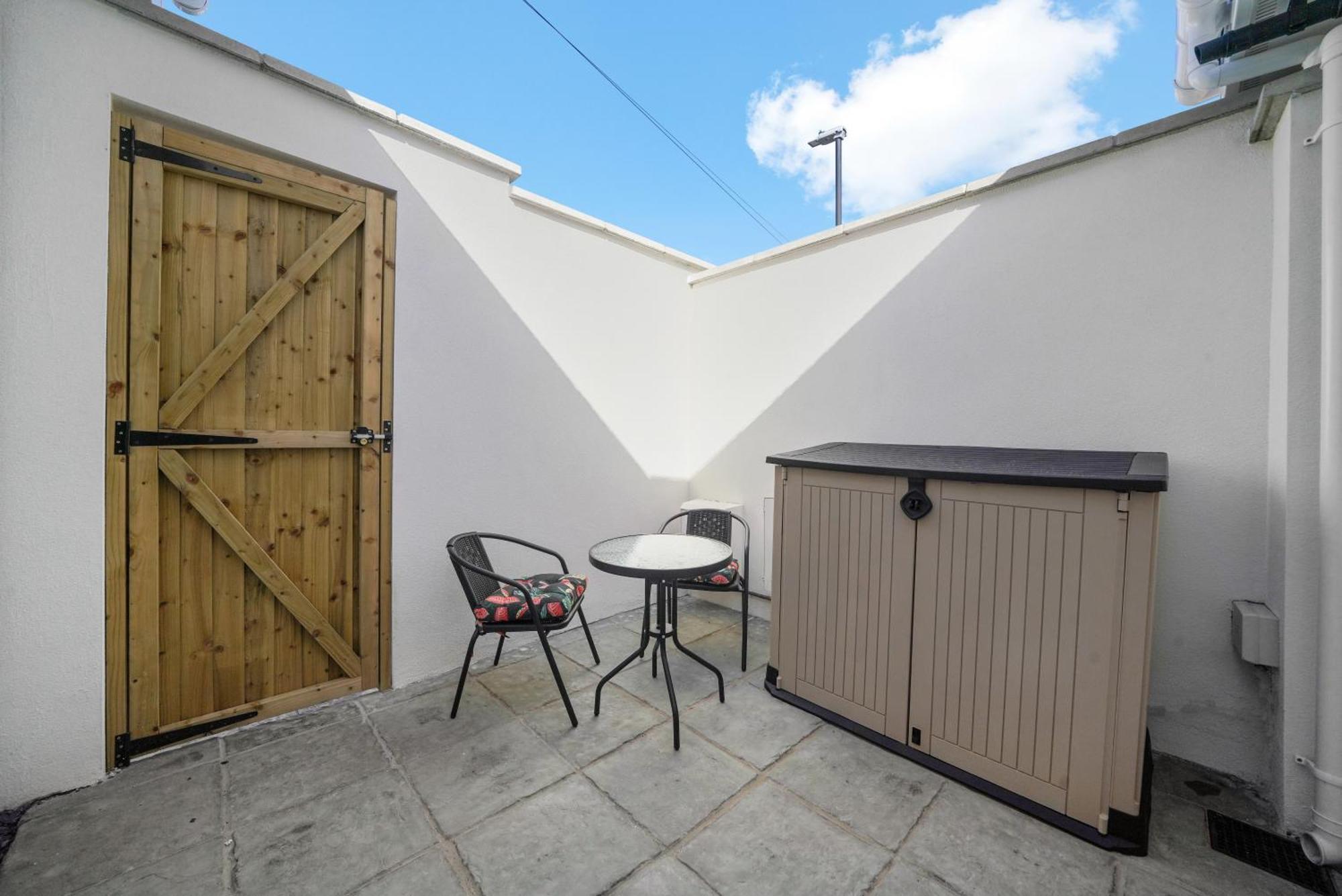 Spacious Modern Retreat - Near Temple Meads Holiday home