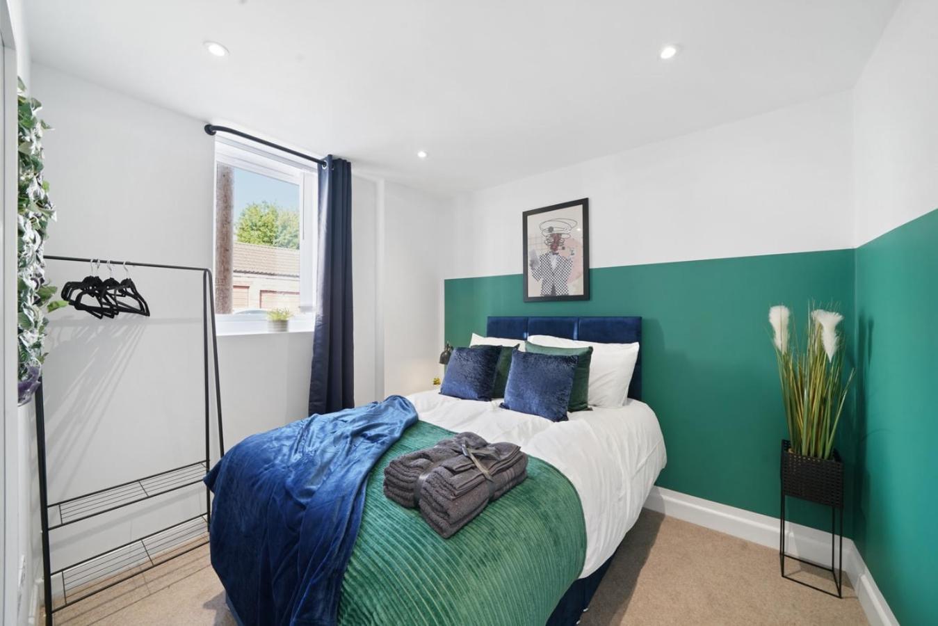 Spacious Modern Retreat - Near Temple Meads Holiday home Bristol
